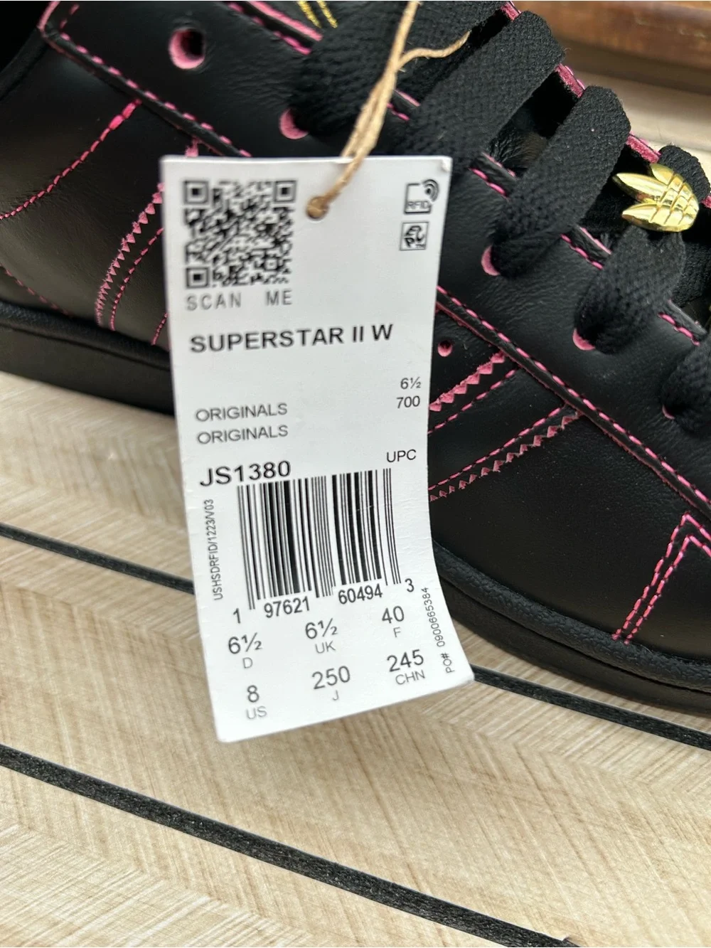 Adidas Superstar Core Black Gold Red